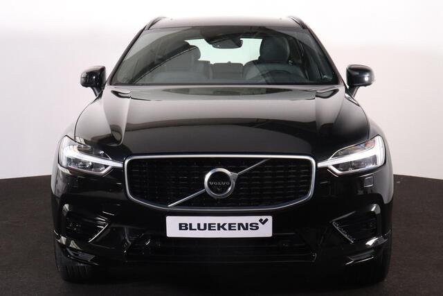 Volvo XC60 Recharge T8 AWD R-Design - Panorama/schuifdak - IntelliSafe Assist & Surround - 360º Camera - Harman/Kardon audio - Adaptieve LED koplampen - Verwarmde voorstoelen - Parkeersensoren voor & achter - Elektr. bedienb. bestuurdersstoel met geheugen - Inklapba