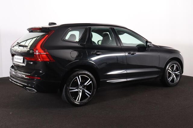Volvo XC60 Recharge T8 AWD R-Design - Panorama/schuifdak - IntelliSafe Assist & Surround - 360º Camera - Harman/Kardon audio - Adaptieve LED koplampen - Verwarmde voorstoelen - Parkeersensoren voor & achter - Elektr. bedienb. bestuurdersstoel met geheugen - Inklapba