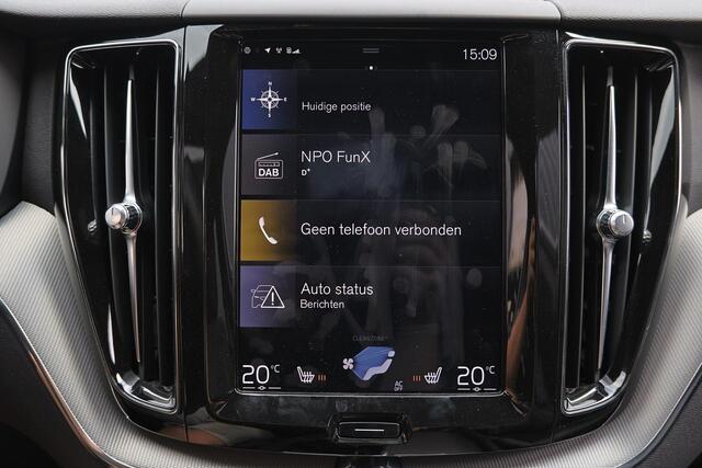 Volvo XC60 Recharge T8 AWD R-Design - Panorama/schuifdak - IntelliSafe Assist & Surround - 360º Camera - Harman/Kardon audio - Adaptieve LED koplampen - Verwarmde voorstoelen - Parkeersensoren voor & achter - Elektr. bedienb. bestuurdersstoel met geheugen - Inklapba
