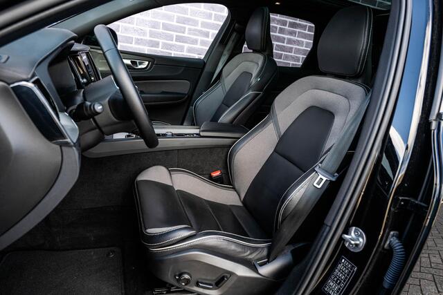 Volvo XC60 2.0 T6 AWD Plug-in hybrid Ultimate Dark | Long Range | 360 Camera | Panoramadak | Stoel en Stuurverwarming | 21" | Donker Glas | Power Seats | Adaptieve Cruise Control |