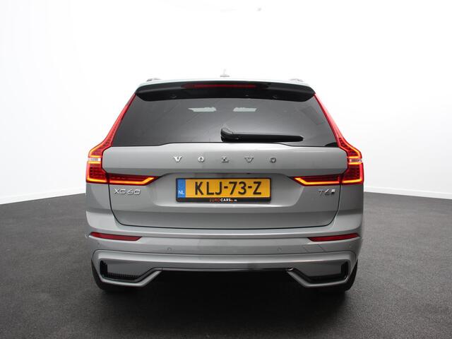 Volvo XC60 2.0 T6 Plug-in hybrid AWD Automaat Plus Dark Adaptieve cruise control Leder Navigatie Google Harman Kardon Panorama dak Lichtmetalen Velgen Dab Stoelverwarming Camera 360 Led Climate control Apple Carplay/ Android Auto