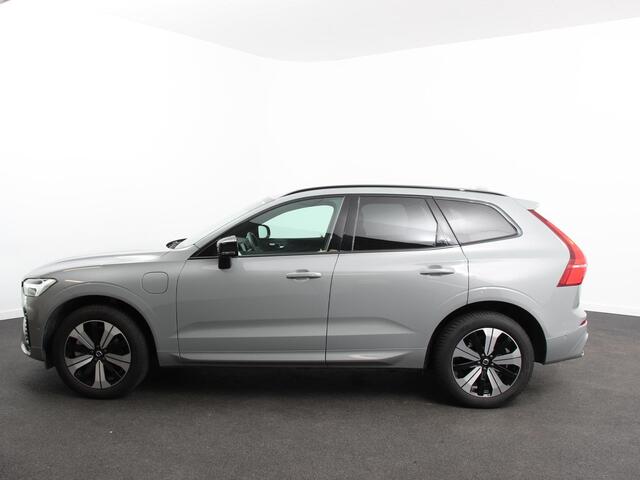 Volvo XC60 2.0 T6 Plug-in hybrid AWD Automaat Plus Dark Adaptieve cruise control Leder Navigatie Google Harman Kardon Panorama dak Lichtmetalen Velgen Dab Stoelverwarming Camera 360 Led Climate control Apple Carplay/ Android Auto