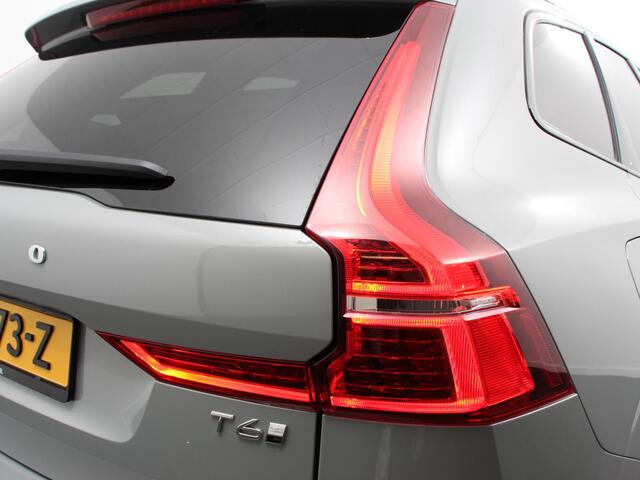 Volvo XC60 2.0 T6 Plug-in hybrid AWD Automaat Plus Dark Adaptieve cruise control Leder Navigatie Google Harman Kardon Panorama dak Lichtmetalen Velgen Dab Stoelverwarming Camera 360 Led Climate control Apple Carplay/ Android Auto