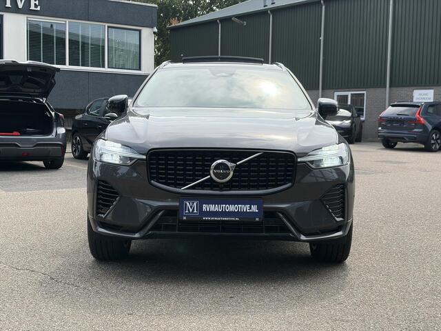 Volvo XC60 Plug-In Hybrid AWD T6 Plus Dark Recharge ADAPT. CRUISE CONTROL | STUUR & STOEL VERWARMING | PANORAMA DAK | 360 GRADEN CAMERA | ELEK. STOELEN MET GEHEUGEN | HARMAN/KARDON AUDIO