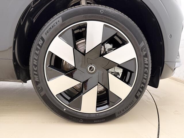 Volvo XC60 T6 350PK Automaat Plug-in hybrid AWD Ultra Bright | H&K | HUD | 360 Camera | ACC | Panodak | Stoelverwarming
