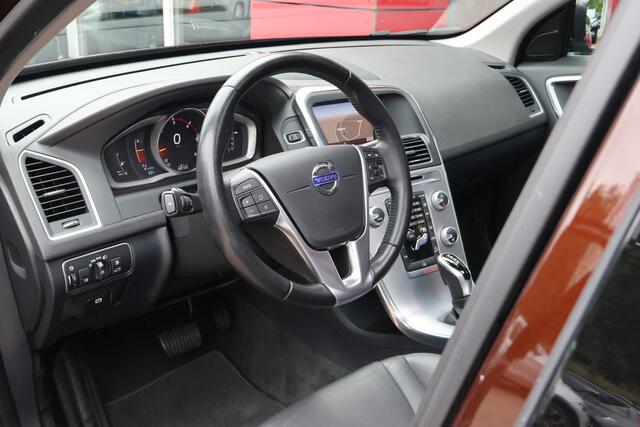 Volvo XC60 2.4 D5 AWD Polar+ | Panoramadak | Leder | Camera | Trekhaak |