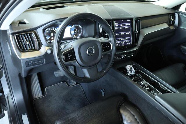Volvo XC60 2.0 T8 Twin Engine AWD Inscription | Semi-Electrische bedienbare Trekhaak | Parkeerverwarming | Keyless Drive | Adaptieve Cruise Control | Premium Audio by Harman Kardon | Panoramadak | Head-Up Display | Electrische bedienbare voorstoelen |