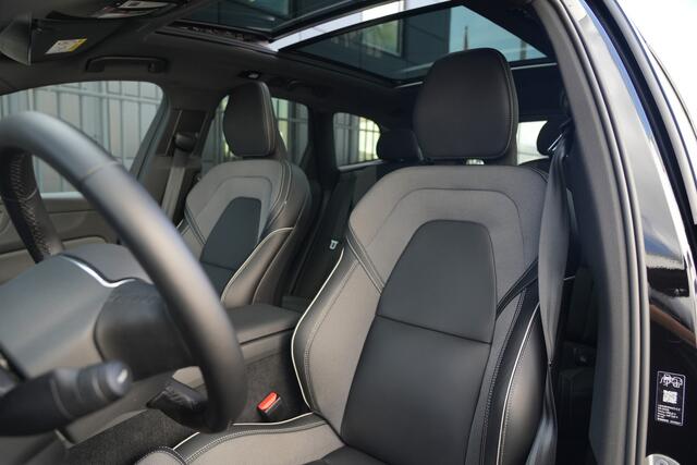 Volvo XC60 2.0 T8 Plug-in hybrid Facelift AWD Plus Black Edition 455pk Panoramadak/Trekhaak/360Camera