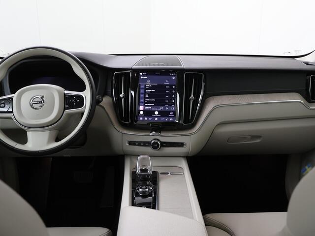 Volvo XC60 2.0 T8 Plug-in hybrid AWD Inscription | Trekhaak| Apple CarPlay/Android Auto | Comfortstoelen | Adaptieve Cruise Control | Ele.kofferdeksel | Panoramadak | Ele.verstelbare stoel + Geheugen | Full LED Koplampen |