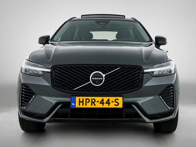 Volvo XC60 Plus Dark Recharge Plug-In Hybrid AWD
