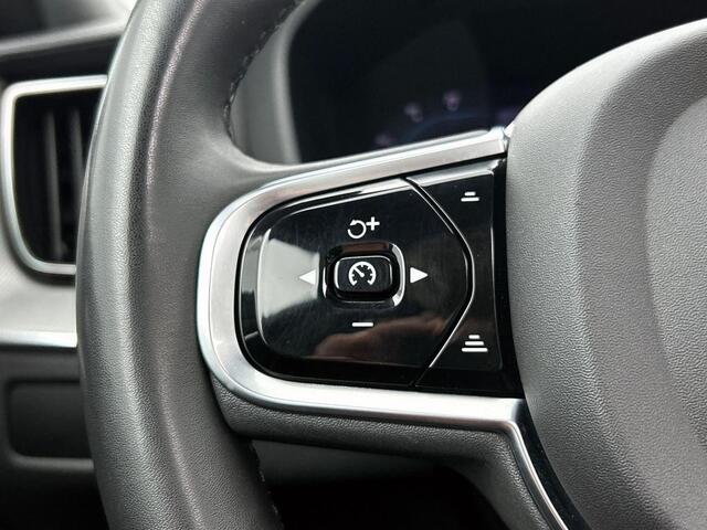 Volvo XC60 2.0 T8 AWD Ultimate Dark | SOH 98% | Luchtvering | Bowers&Wilki
