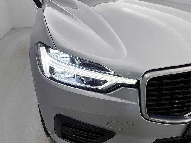 Volvo XC60 2.0 T8 AWD R-Design