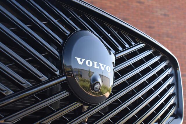 Volvo XC60 T6 350PK Plug-in hybrid AWD Plus Black Edition | Verwarmde achterbank | 360 Camera | Lighting |