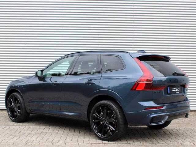 Volvo XC60 2.0 T6 Plug-in hybrid AWD Plus Black Edition Automaat / Trekhaak / Panoramadak / Head-up display / Harman Kardon / 360 camera / 21"velgen