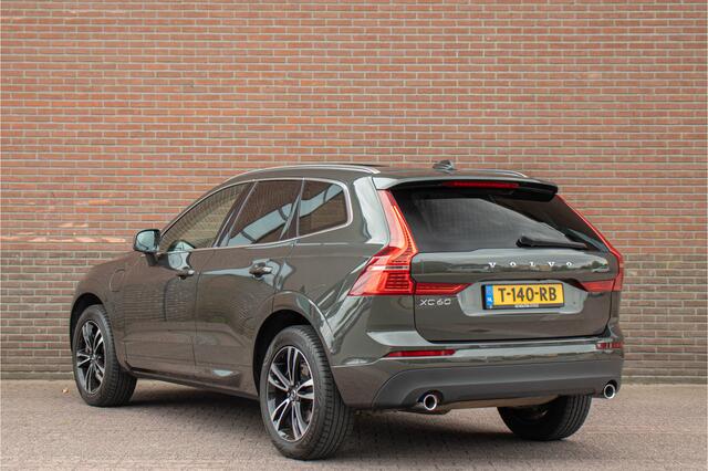 Volvo XC60 T8 Twin Engine AWD Momentum, Leder, Carplay, Trekhaak, Stoelverwarming, Camera, Panoramadak, Full LED.