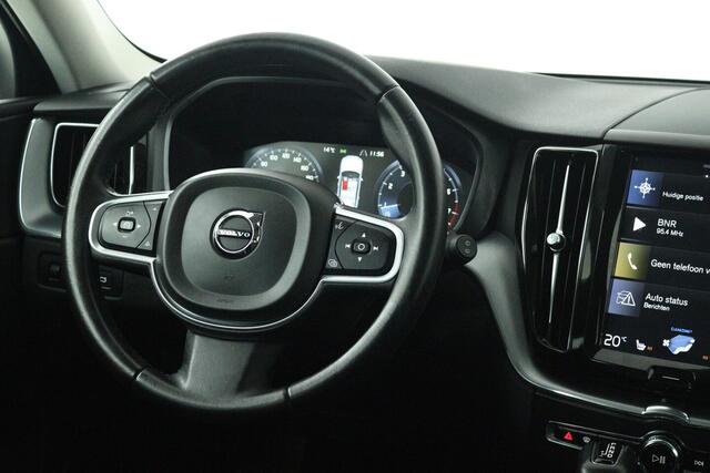 Volvo XC60 2.0 T5 AWD Momentum (TREKHAAK, STOELVERWARMING, ELEKTR STOELEN, CRUISE CONTROL, PARKEERSEN