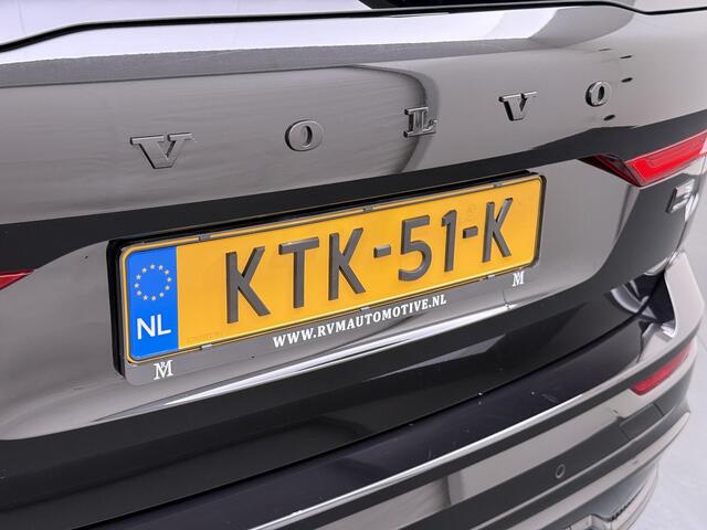 Volvo XC60 2.0 T6 Plug-in hybrid AWD Plus Dark VAN:47.900,- VOOR:45.877,- UW HERFSTVOORDEEL:2.023,-