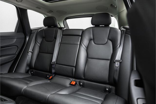 Volvo XC60 2.0 Recharge T6 AWD Business Pro Leder / Pano / Harman Kardon / Camera /