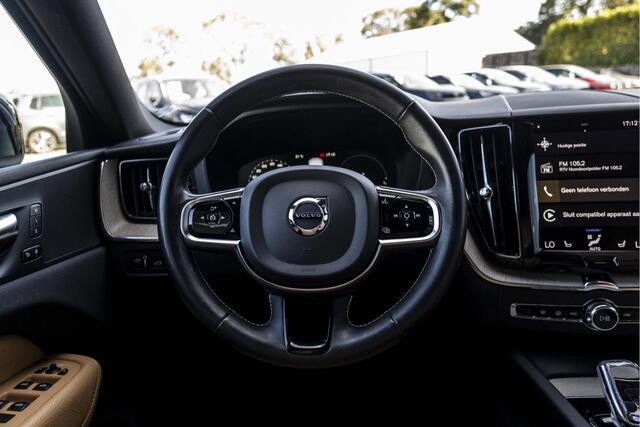 Volvo XC60 2.0 Recharge T8 AWD Inscription | E-Trekhaak | Pano | 360° Camera