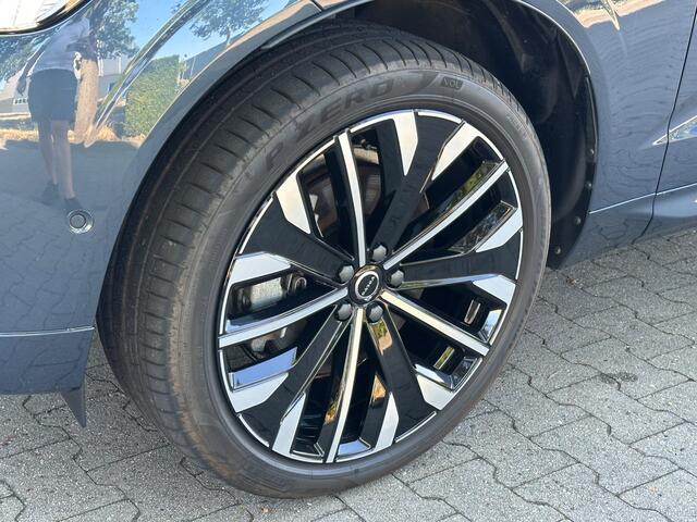 Volvo XC60 2.0 T8 AWD 335kw/456pk Aut8 Plug-in hybrid Plus Dark LUCHTVERING + PANORAMADAK + 360 CAMERA + MATRIX LED + HARMAN/KARDON + ADAPT.CRUISE + BLIS + HEAD-UP DISPLAY + LANE ASSIST + STOELVERWARMING V&A + PARKSENSOREN + 21" LM-VELGEN!!