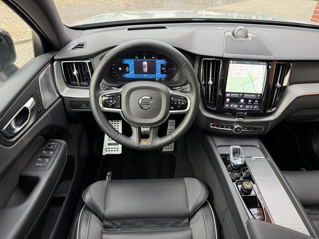 Volvo XC60 2.0 T8 AWD Polestar Engineered HEICO B&W Pano