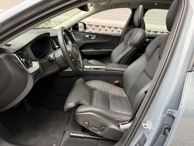 Volvo XC60 2.0 T6 Plug-in hybrid AWD Ultimate Dark Schuif/kantel dak/ Harman/Kardon/ Head-Up!