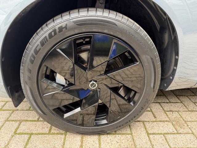 Volvo XC60 2.0 T6 Plug-in hybrid AWD Ultimate Dark Schuif/kantel dak/ Harman/Kardon/ Head-Up!
