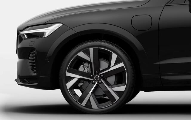 Volvo XC60 T8 406PK Automaat Plug-in Ultra Black Edition Exec Luchtvering/ Bowers & Wilkins/ Stoelventilatie/ Stoelverwarming voor en achter/ Stuurverwarming/ 22" Diamond Cut velgen/ Google infotainment/