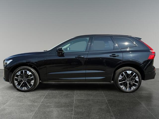 Volvo XC60 2.0 T6 Plug-in hybrid AWD Ultra Dark | Luchtvering | Trekhaak | Panoramadak | Head-up Display | 360 camera