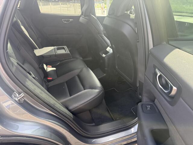 Volvo XC60 2.0 T6 Recharge AWD R-Design