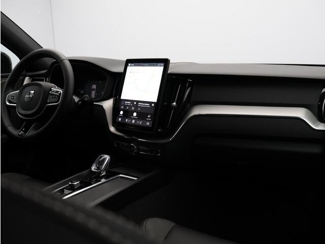 Volvo XC60 T8 AWD Plug-in hybrid Plus Black Edition / Harman Kardon / Elektrisch bedienbare stoelen / Stoel+stuur+achterbankverwarming