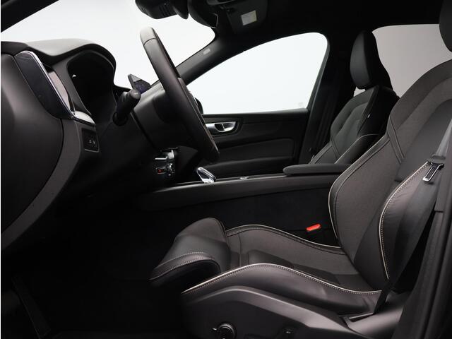 Volvo XC60 T8 AWD Plug-in hybrid Plus Black Edition / Harman Kardon / Elektrisch bedienbare stoelen / Stoel+stuur+achterbankverwarming