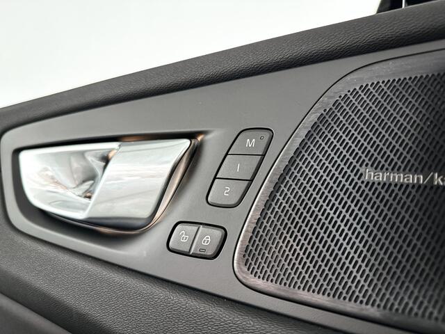 Volvo XC60 T6 Plug-in hybrid AWD Plus Dark | SOH 100% | Panoramadak | 360° camera | Luchtvering | Harman Kardon | Head-up display | Stoel- en Stuurverwarming | Trekhaak