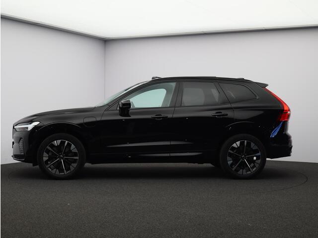 Volvo XC60 T6 AWD Plug-in hybrid Ultra Dark / Trekhaak / Luchtvering / Head up displ / Stoel+stuur+achterbankverwarming / Harman Kardon / Privacy glass
