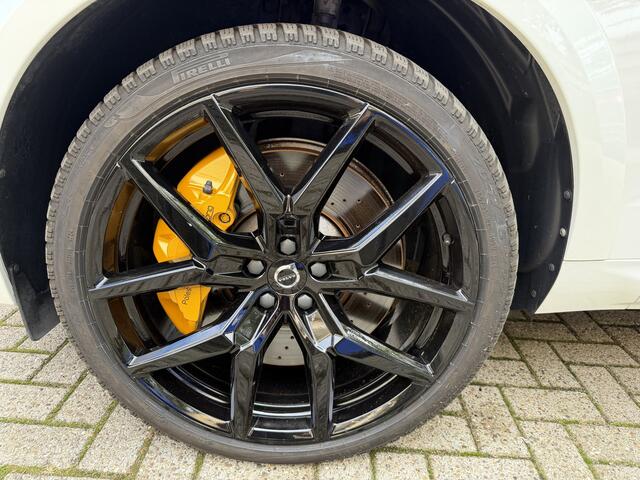 Volvo XC60 2.0 T8 Plug-in-hybrid AWD Polestar Engineered SOH 99%! Schuif/kantel dak Bowers&Wilkins SOH 99%!