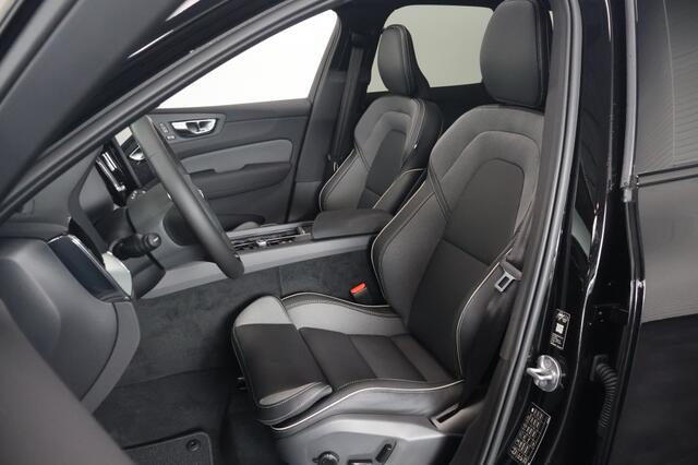 Volvo XC60 Plus Black Edition Recharge Plug-In Hybrid AWD R Design T8