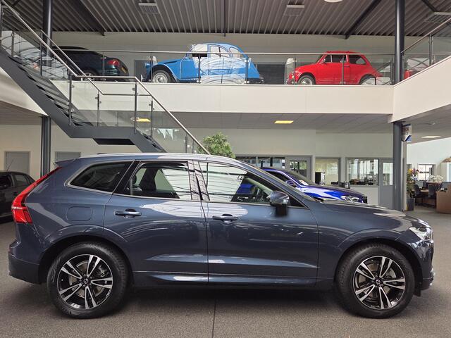Volvo XC60 2.0 B5 Momentum Exclusive