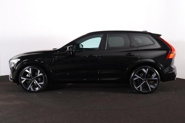 Volvo XC60 T6 Recharge AWD Plus Bright - Luchtvering - IntelliSafe Assist & Surround - Harman/Kardon audio - Adaptieve LED koplampen - Parkeercamera achter - Verwarmde voorstoelen, stuur & achterbank - Parkeersensoren voor & achter - Elektr. bedienb. voorstoelen met geheugen - Inklapbare trekhaak - 22' LMV