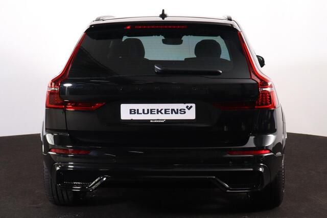 Volvo XC60 T6 Recharge AWD Plus Bright - Luchtvering - IntelliSafe Assist & Surround - Harman/Kardon audio - Adaptieve LED koplampen - Parkeercamera achter - Verwarmde voorstoelen, stuur & achterbank - Parkeersensoren voor & achter - Elektr. bedienb. voorstoelen met geheugen - Inklapbare trekhaak - 22' LMV
