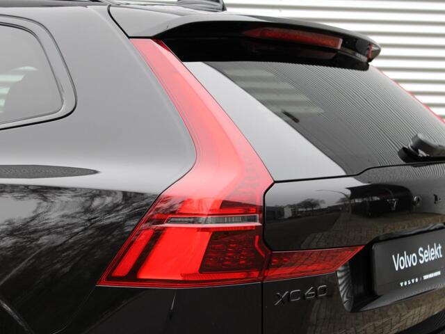 Volvo XC60 2.0 T6 Plug-in hybrid AWD Ultra Black Edition Automaat / Panoramadak / 360* camera / Head-up display / Trekhaak / Luchtvering