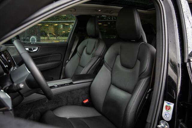 Volvo XC60 2.0 T6 Plug-in hybrid AWD Plus Dark , Long Range, Panoramadak, Apple Carplay, Achteruitrijcamera, Harman Kardon