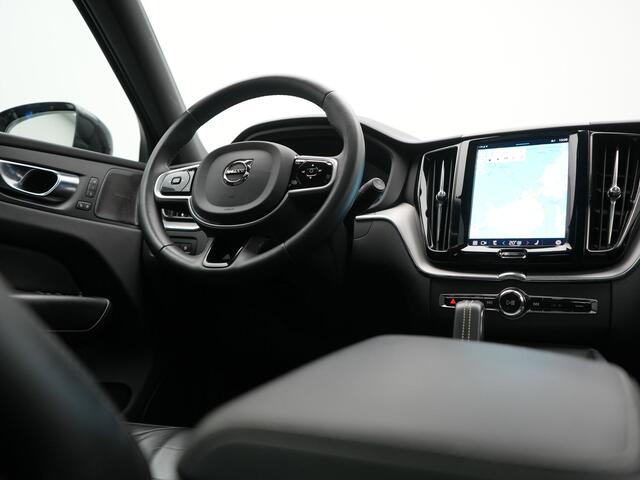 Volvo XC60 T6 AWD R-Design PHEV 340pk Dealer O.H. | Panodak | Adaptive Cruise | Head Up | 360 Camera | Harman / Kardon | Lederen Sportstoelen Memory & Verwarmd | Stuur Verwarmd | Google Assistent | Keyless | Apple Carplay | Navigatie | DAB | Plug In Hybrid |