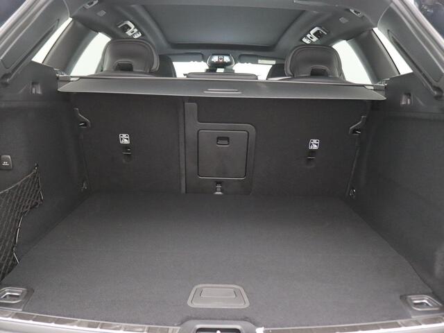 Volvo XC60 2.0 T6 Plug-in hybrid AWD Plus Black Edition 359PK Panoramadak, Trekhaak, 21" LM Velgen, 360gr. Camera, Head-Up Display, Elektr. Achterklep, Keyless, Memorystoel