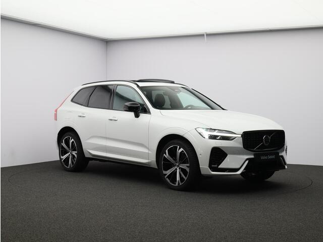 Volvo XC60 T6 AWD Plug-in hybrid Ultra Dark Automaat / Panoramadak / Head up display / 360* camera / Privacy Glass / Harman Kardon audio / 21" velgen