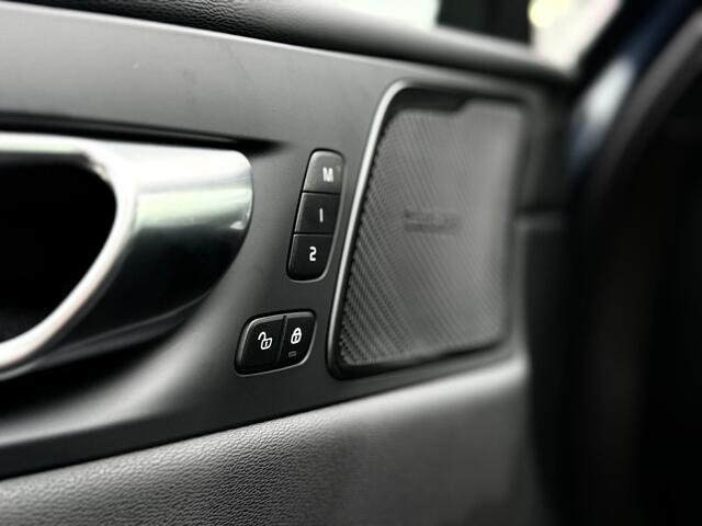 Volvo XC60 2.0 T6 Ultra Black Edition Nieuw Model l Pano l Trekhaak l Adaptieve Cruise l Harman Kardon l HUD