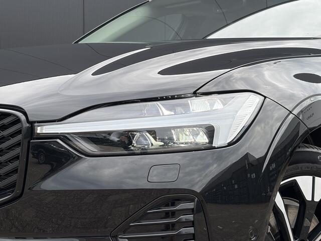 Volvo XC60 2.0 T6 Plug-in hybrid AWD Ultra Dark / Luchtvering/ Head up display/ 360 camera /Panorama dak / Trekhaak/ Harman & Kardon / Stoelverwarming /