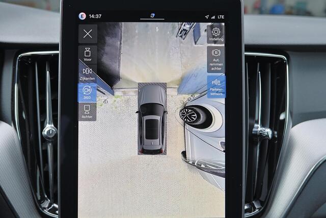 Volvo XC60 T6 Recharge AWD Plus Black Edition - Panorama/schuifdak - IntelliSafe Assist & Surround - 360º Camera - Harman/Kardon audio - Verwarmde voorstoelen, stuur & achterbank - Parkeersensoren voor & achter - Elektr. bedienb. voorstoelen met geheugen - Head up display - Draadloze tel. lader - Extra getint glas - 21' LMV