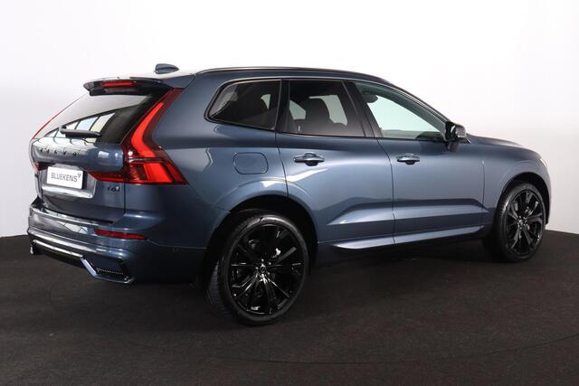 Volvo XC60 T6 Recharge AWD Plus Black Edition - Panorama/schuifdak - IntelliSafe Assist & Surround - 360º Camera - Harman/Kardon audio - Verwarmde voorstoelen, stuur & achterbank - Parkeersensoren voor & achter - Elektr. bedienb. voorstoelen met geheugen - Head up display - Draadloze tel. lader - Extra getint glas - 21' LMV