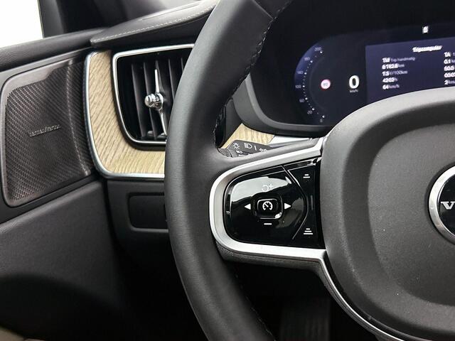 Volvo XC60 2.0 T6 Plug-in hybrid AWD Ultra Bright