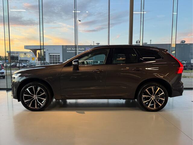 Volvo XC60 2.0 T8 Recharge R-Design, Pano , Luchtvering, Trekhaak, HUD.